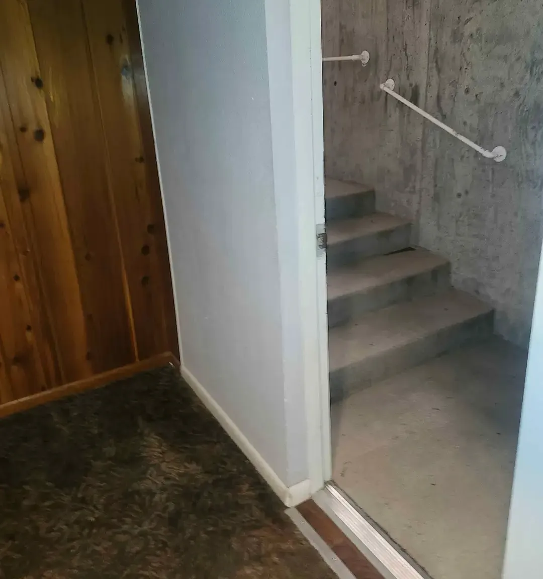 2 bed, $950 — Photo 1