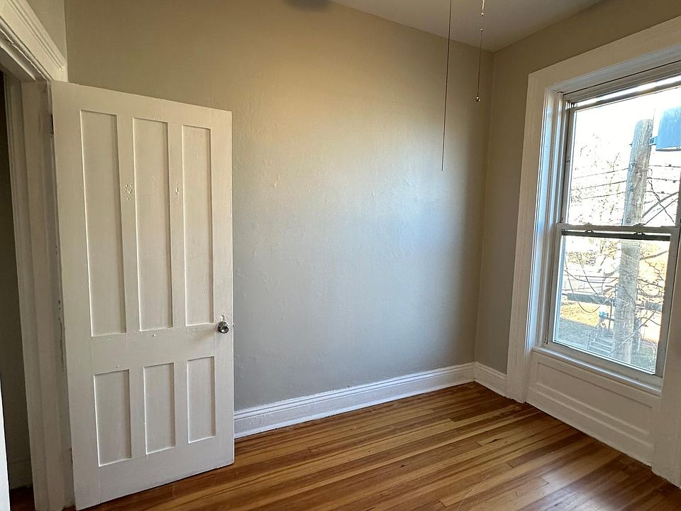 28 Myrtle Ave APT 2, Albany, NY 12202 | Zillow