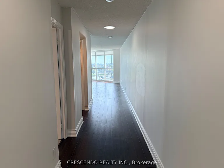 30 Harrison Garden Blvd #902 — Photo 5
