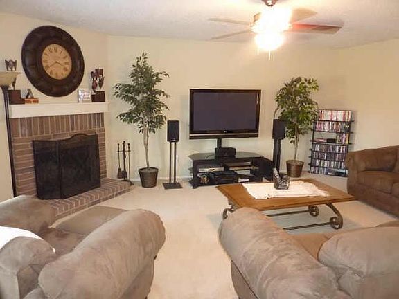 2nd image of 2709 Kernville Dr