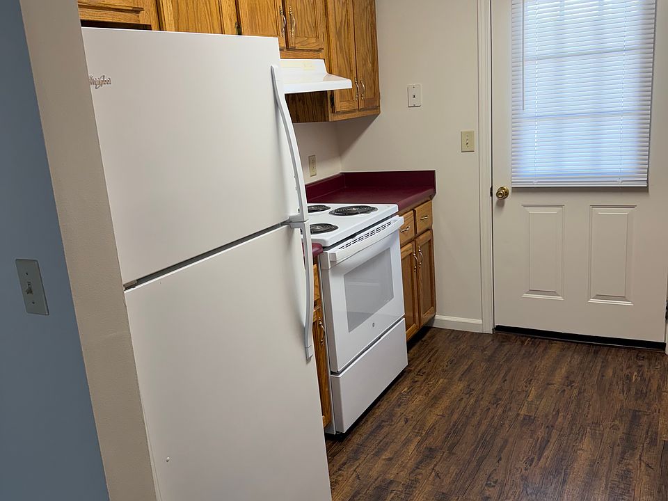 1st image of 28 Blevins Mayfield Rd APT 2