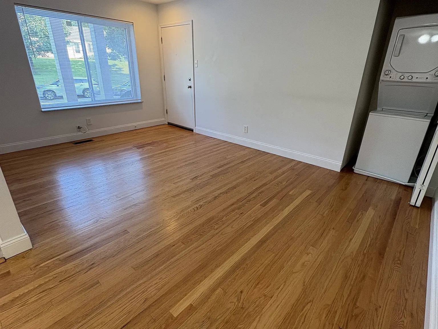 941 Brookside Avenue - 941-B — Photo 4