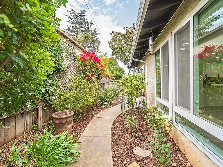10308 Alpine Dr #A — Photo 21