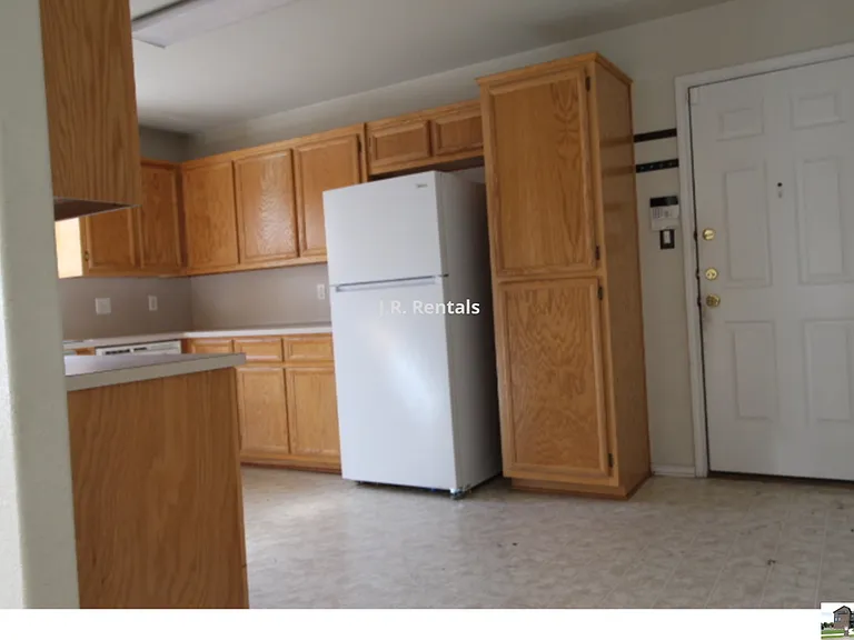 1906 Flagstaff Dr — Photo 83