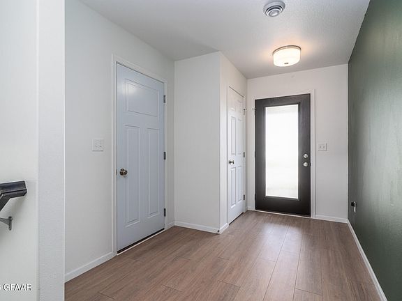 3rd image of 935 David Dr