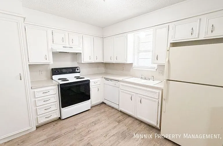 7303 Avenue X #105 — Photo 6