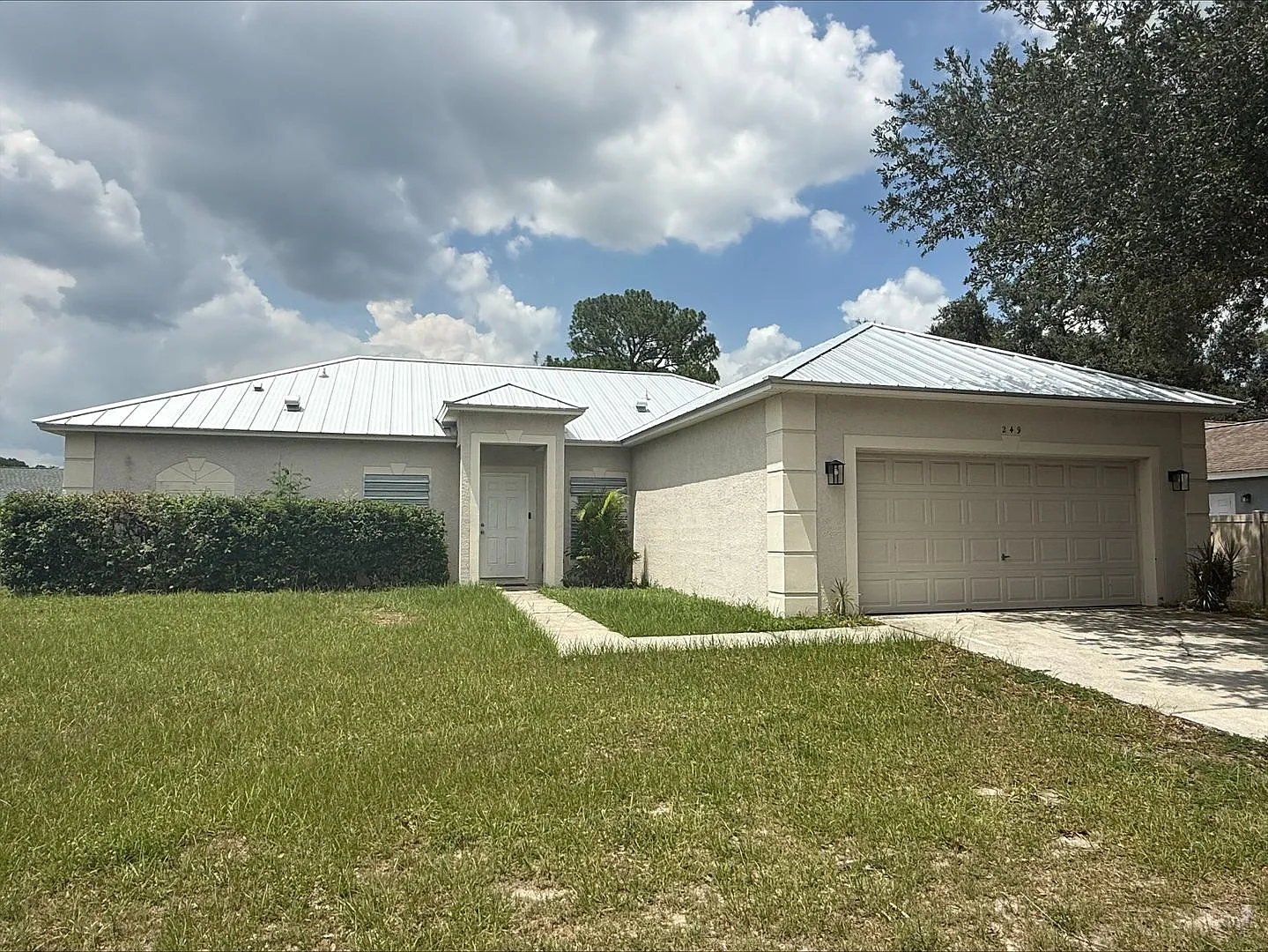 Family Home waiting for you. — Photo 1