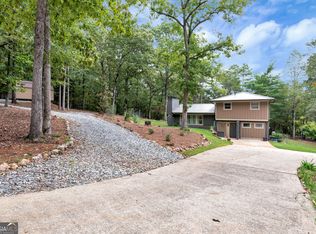 7645 Barkers Bend Dr, Murrayville, GA 30564