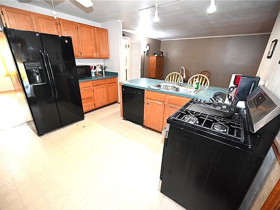 4th image of 6 Hitree Ln