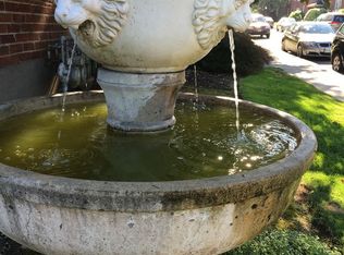 5475 NE Sandycrest Ter APT 4, Portland, OR 97213