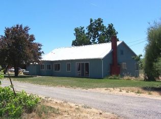 1310 E Gregory Rd, Central Point, OR 97502