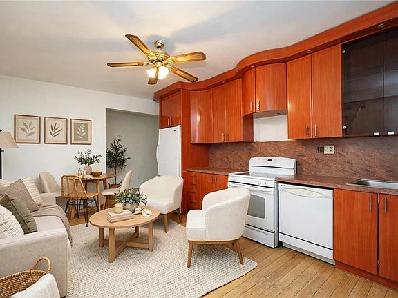 3rd image of 1925 Ocean Ave APT 1E