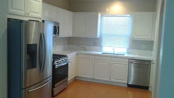 2nd image of 8 Alevera St