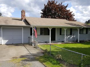 202 3rd St SE, Yelm, WA 98597