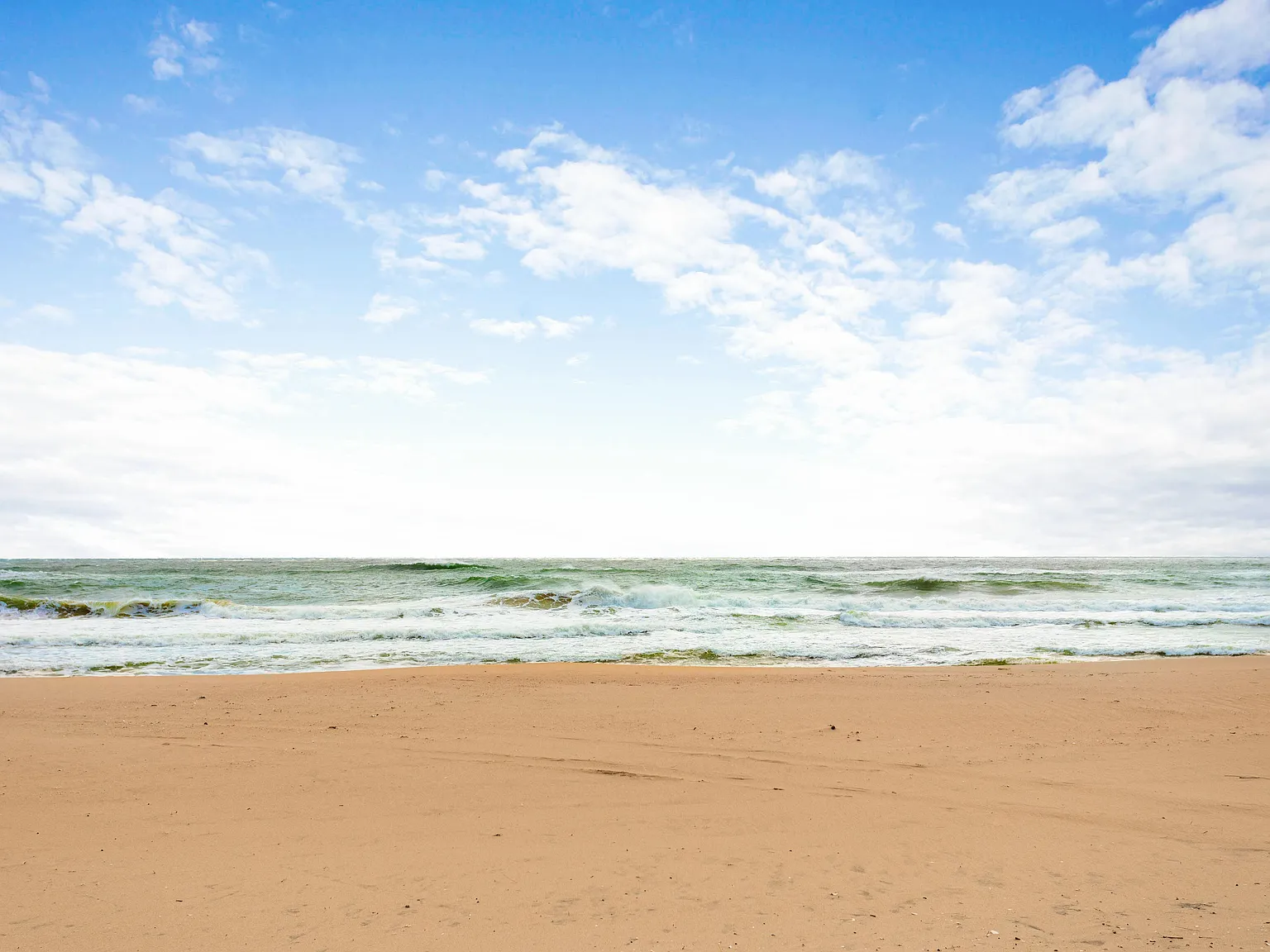 Oceanview Beach House Rental in Amagansett — Photo 1