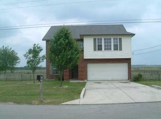 2060 Grassland Ln, Kyle, TX 78640
