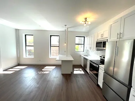 Rented by Starts New York Realty LLC | media 1