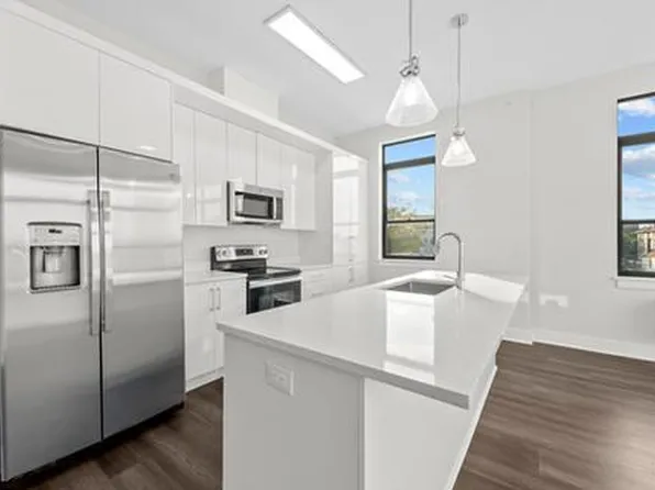 121 34th Street image 92 of 213