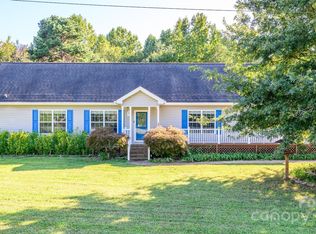 114 Harness Ln, Mocksville, NC 27028