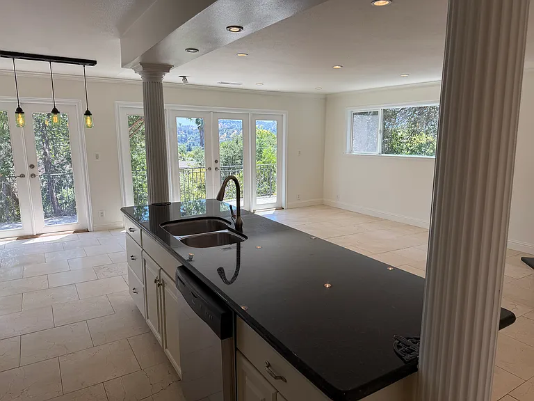 1320 El Curtola Blvd #A — Photo 5