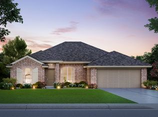 3324 Hickorystick Dr, Chickasha, OK 73018