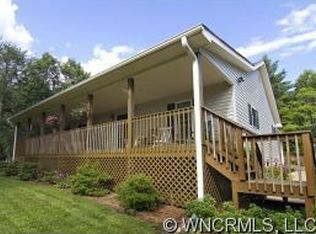 804 Old Fort Rd, Fairview, NC 28730