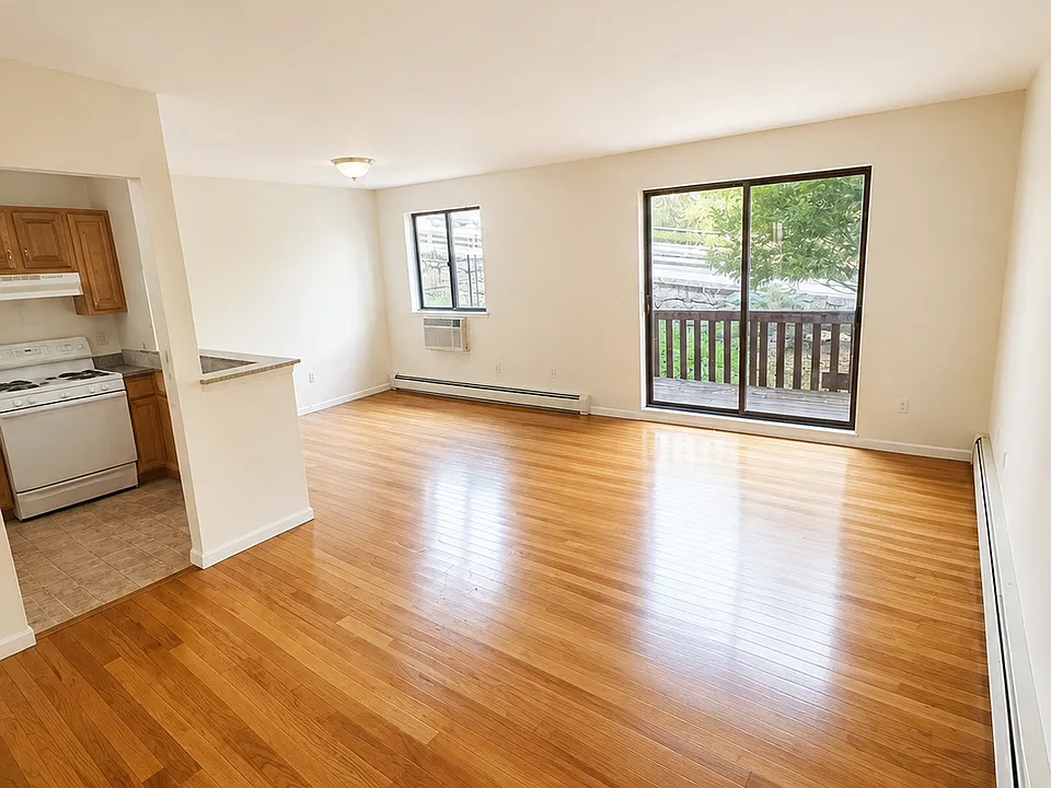 37 Odell Ave #2CC