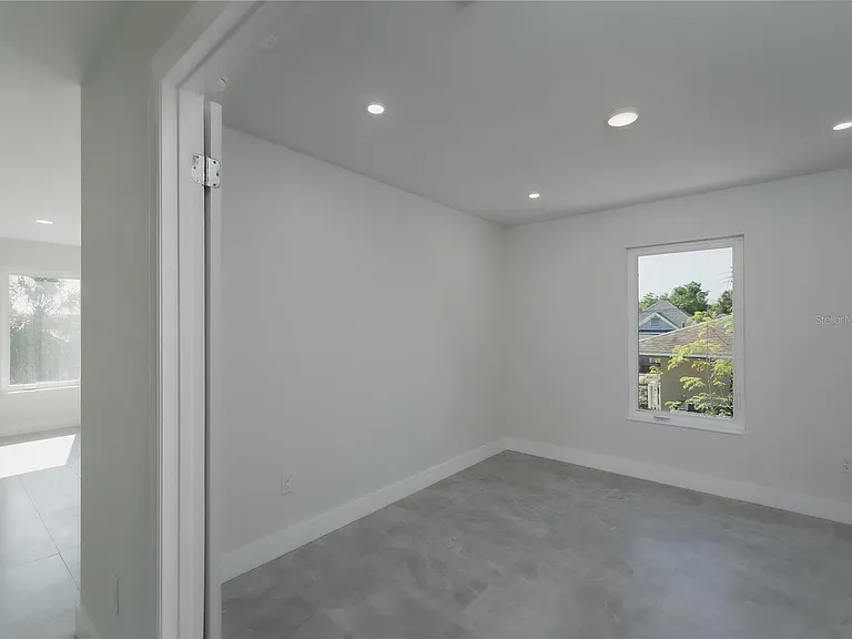 310 Hibiscus St #B — Photo 38