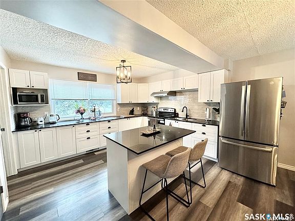 2nd image of 1908 3rd Avenue E