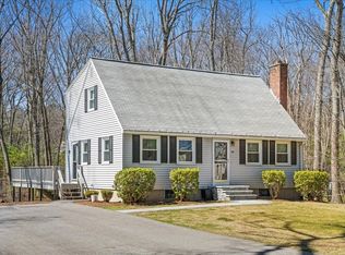 81 Washburn St, Northborough, MA 01532