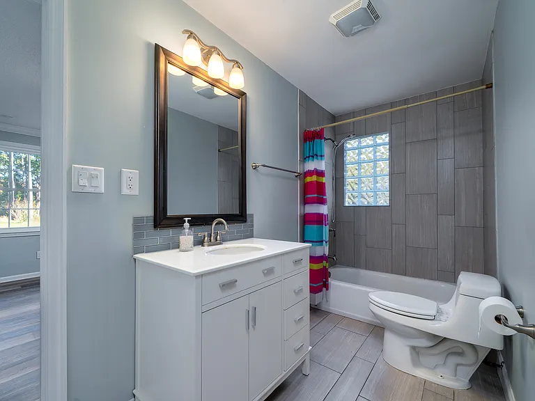 1278 N Pinckney St — Photo 7