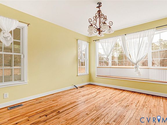 5th image of 19423 Indian Rd