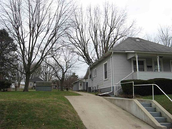 3rd image of 1115 S Brady St
