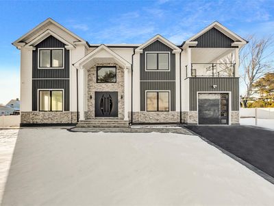 41 Booth Lane, Levittown, NY, 11756