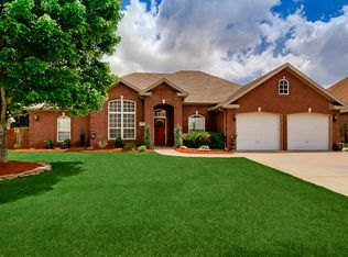 1212 NE Buckingham Blvd, Bentonville, AR 72712