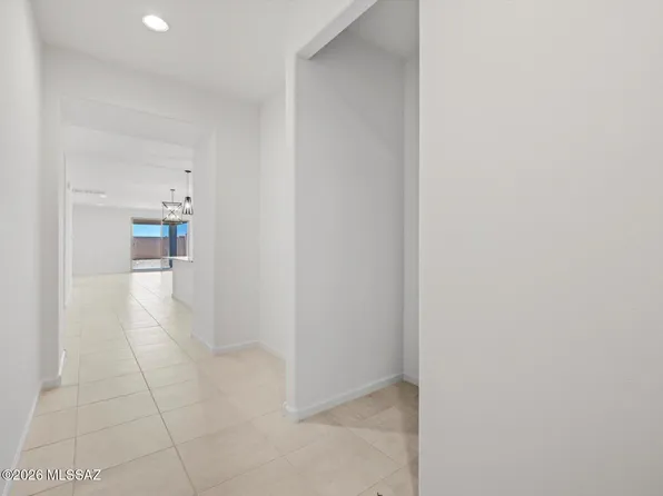 5152 W Bowen House Rd, Tucson, AZ 85757