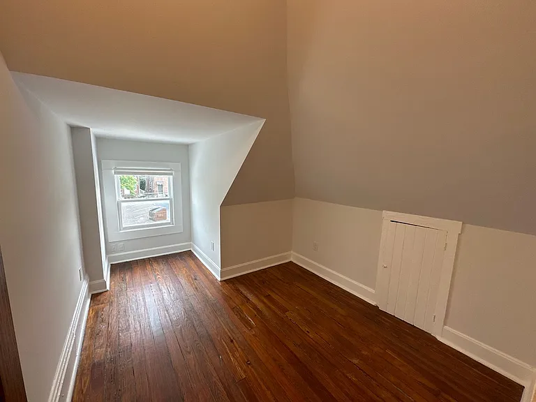 145-147 Chittenden Ave — Photo 16