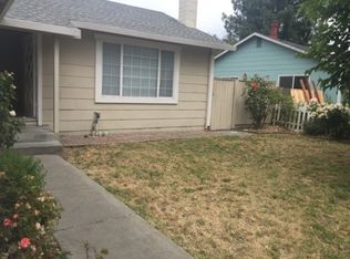 7415 Circle Dr, Rohnert Park, CA 94928