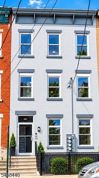 1st image of 142 Ripley Pl #3