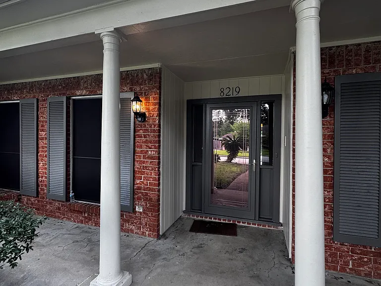 8219 Colgate St — Photo 3