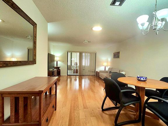 4th image of 290 Paradise Blvd APT 13