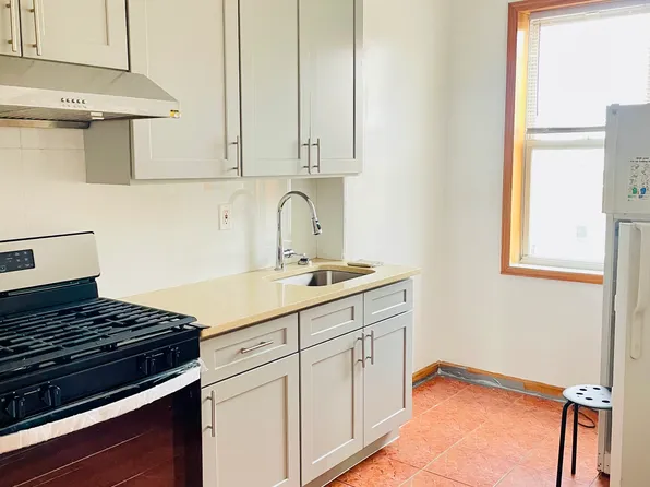 4331 157th St Floor 2, Flushing, NY 11355