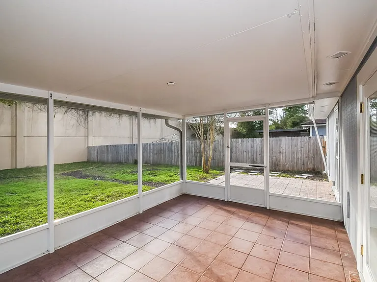 11180 Barbizon Cir E — Photo 9