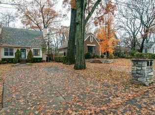 1726 Green Hills Dr, Nashville, TN 37215