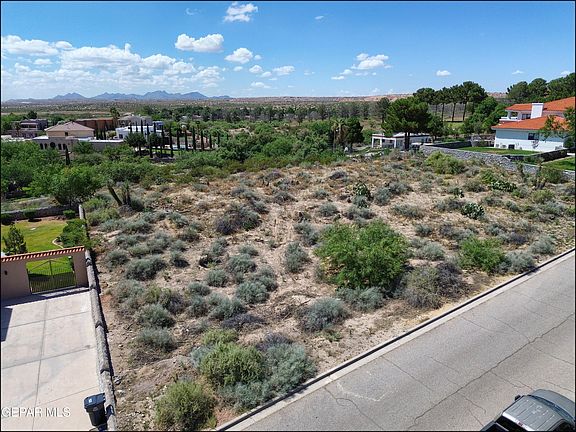 3rd image of 41 S Trevino Rd