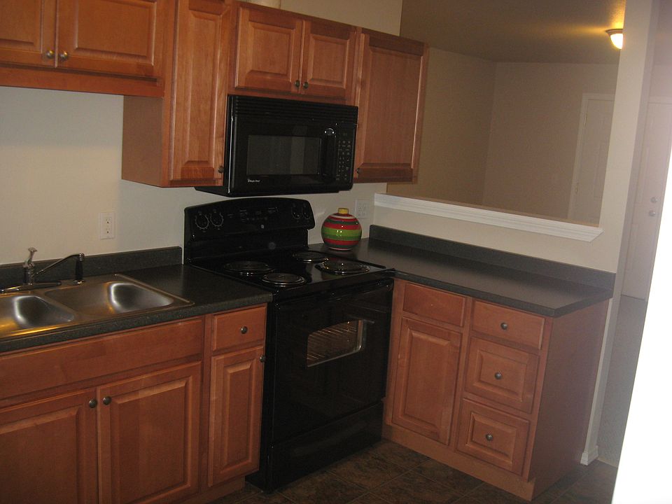 1st image of 12627 37th Ave E