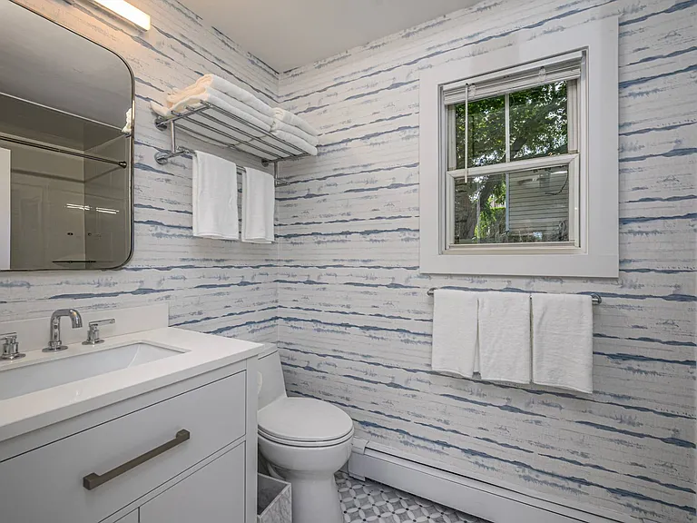 50 Oakland Ave — Photo 9
