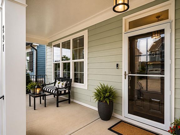 5th image of 297 Beacon Ridge Blvd