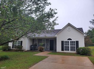 101 Lakeside Dr, Forsyth, GA 31029