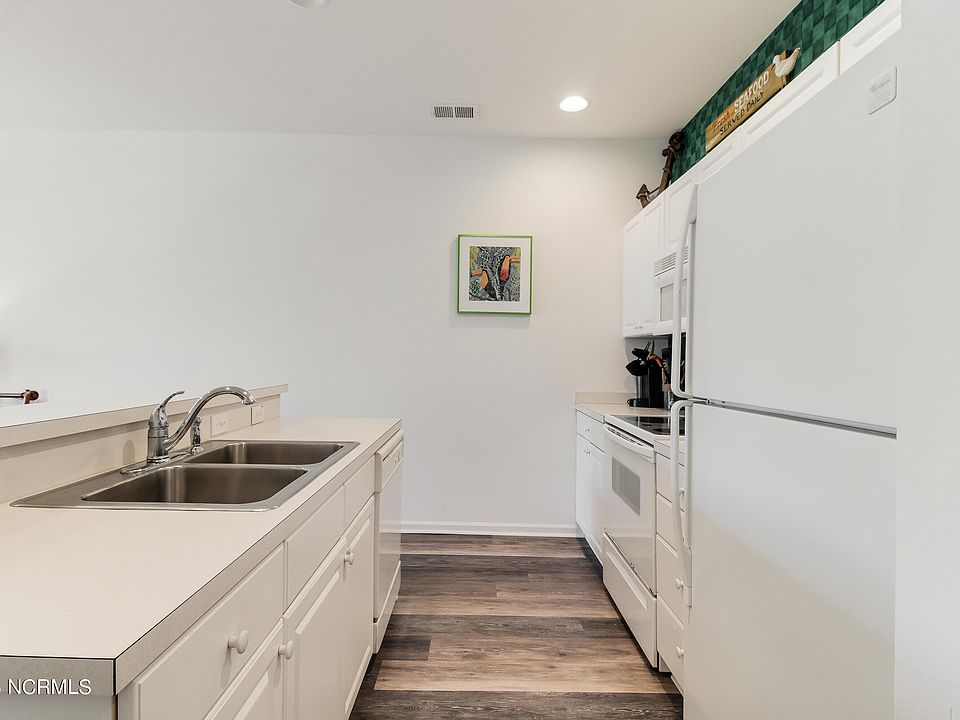 133 Avian Dr Sunset Beach NC Zillow